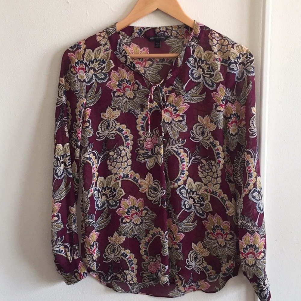 Banana Republic Factory maroon floral print blouse XS